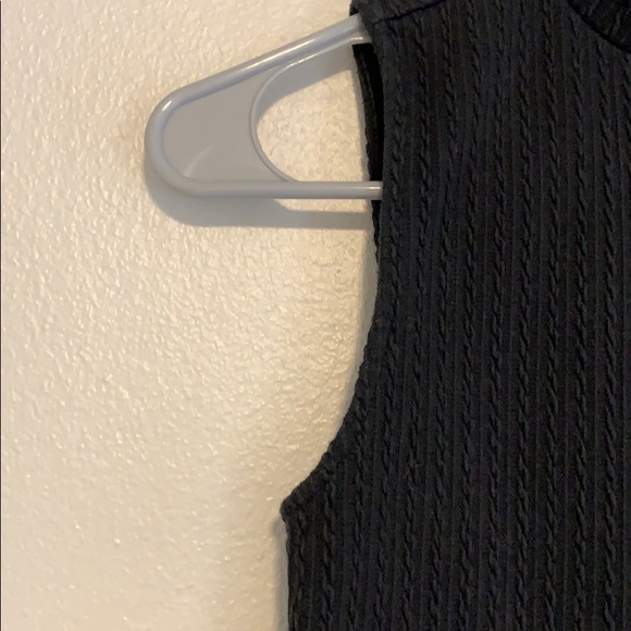 Black tank top from Forever 21! - Picture 2 of 3